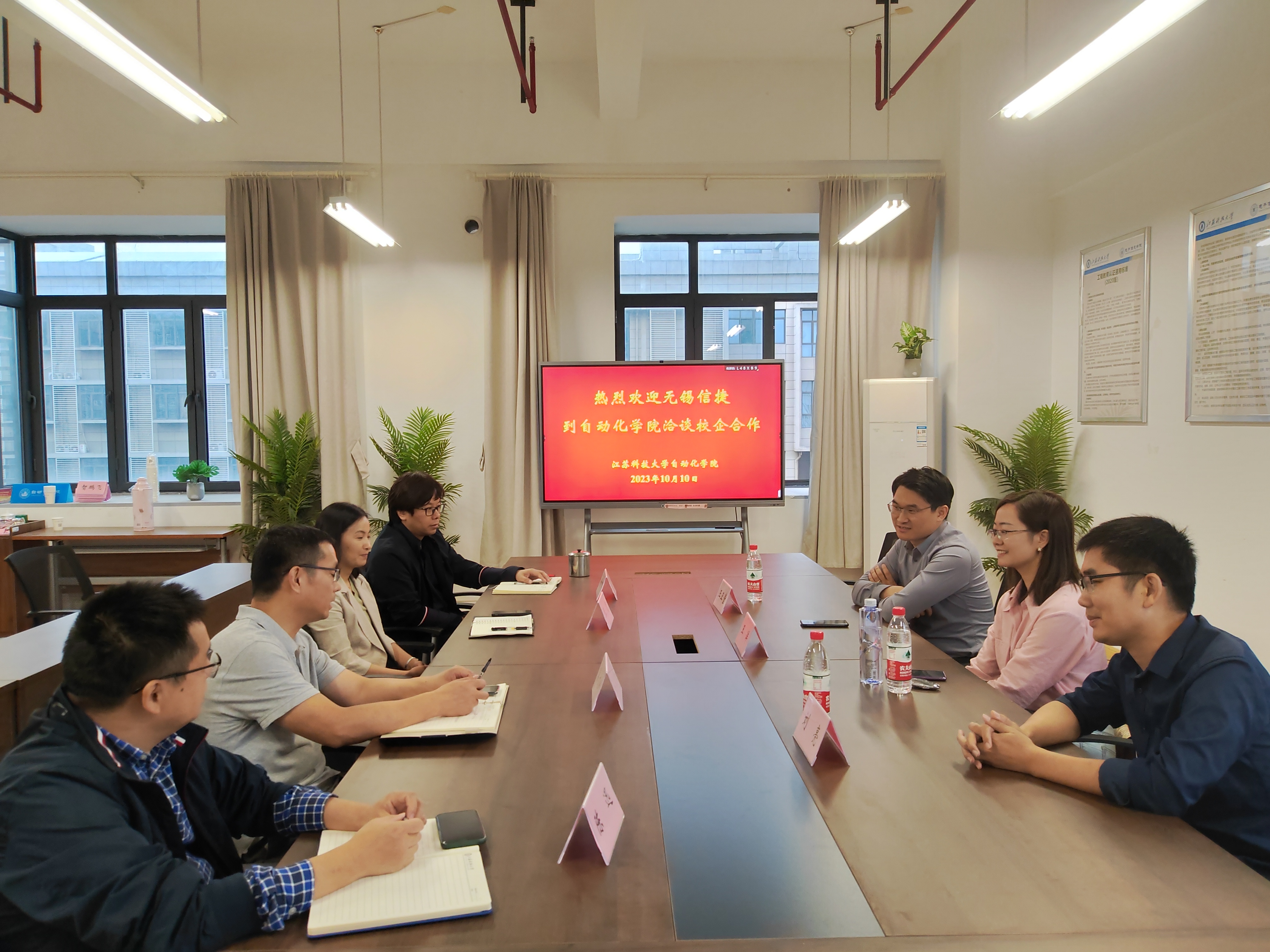 1697597057428173.jpg 1697597057428173.jpg