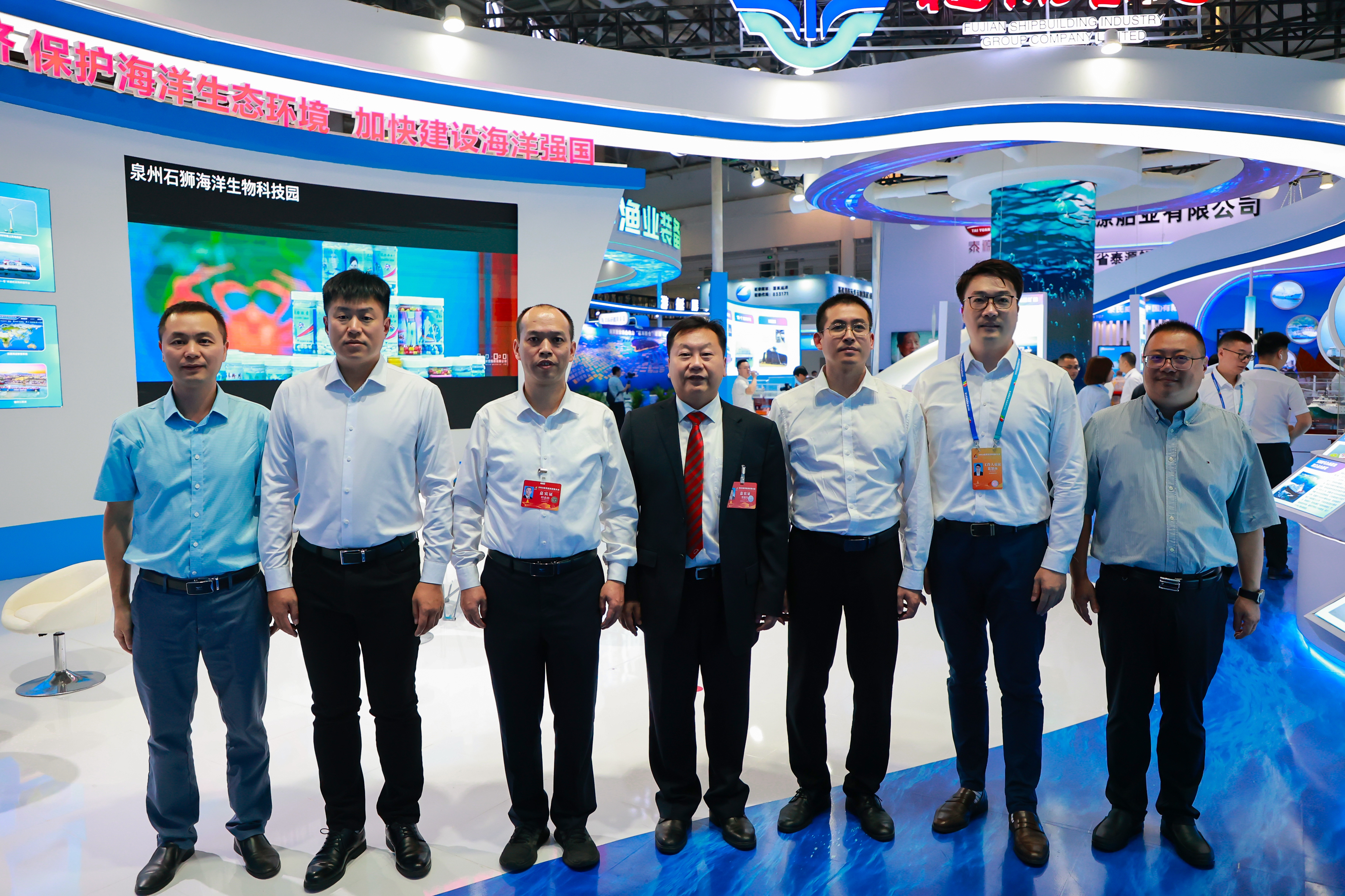 1697425650673513.jpg 校领导带队参加2023世界航海装备大会2.jpg